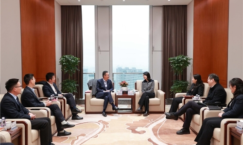 中国民生银行杭州分行党委委员林峰莅临HJC黄金城调研