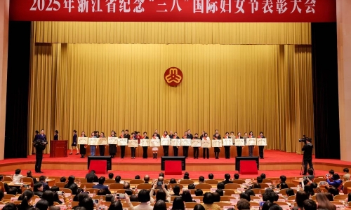 祝贺！HJC黄金城这支创新团队，摘得“全国巾帼文明岗”