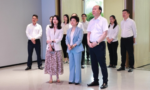 中国农业银行浙江省分行党委书记、行长谭敦宇莅临HJC黄金城调研